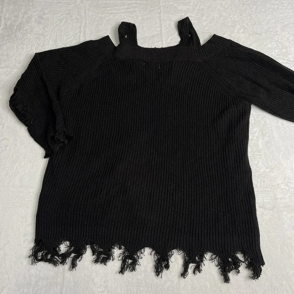 NWT Womens Sweater Plus Size‎ 3X Frayed Whimsy Goth Grunge Distressed Black Flaw